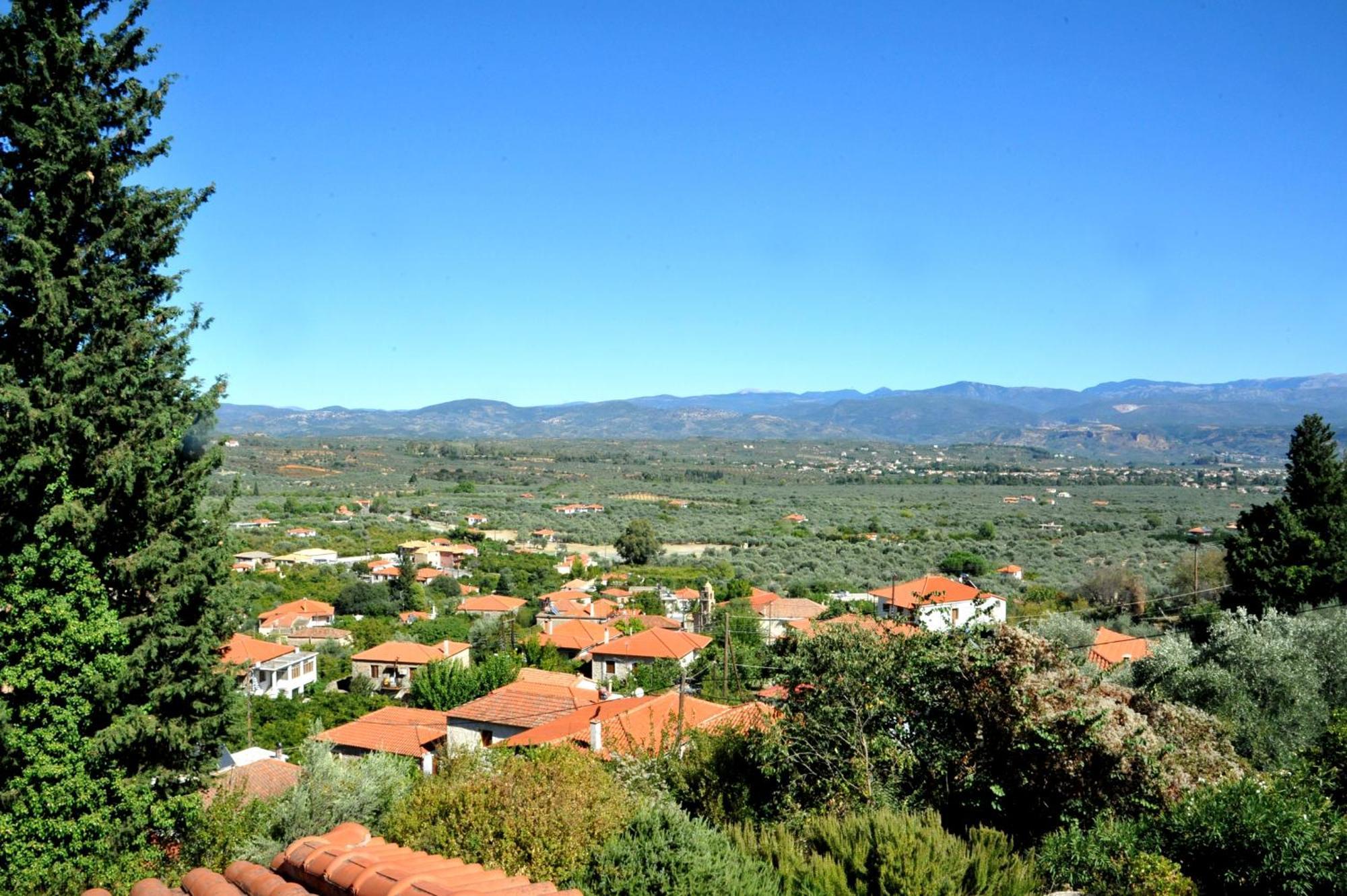 Ferienwohnung Elegant Stone Mansion In Historic Mystras Exterior foto