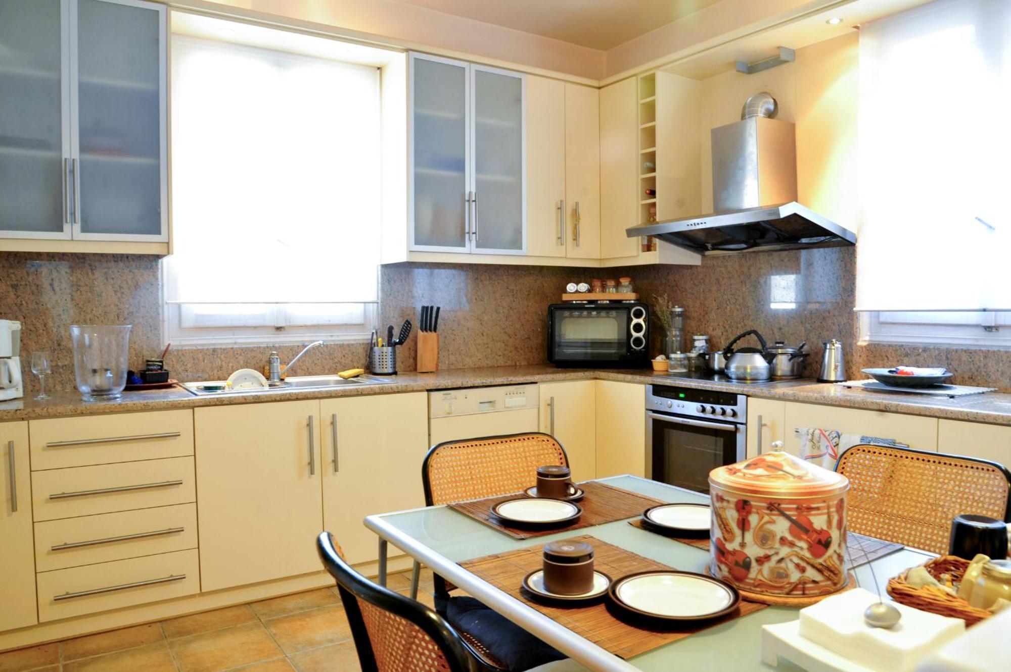 Ferienwohnung Elegant Stone Mansion In Historic Mystras Exterior foto